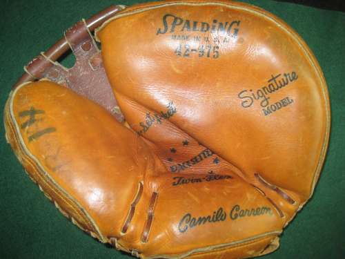 Camilo Carreon Spalding 42-975 Front