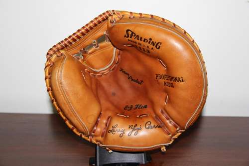 Larry Yogi Berra Spalding 1413 Front