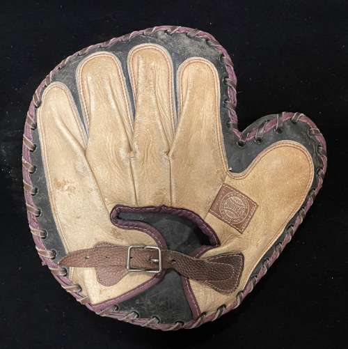 Spalding 1C Back Stop Catchers Mitt Back