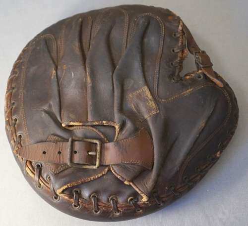 Spalding FS Buckle Web Catchers Mitt Back