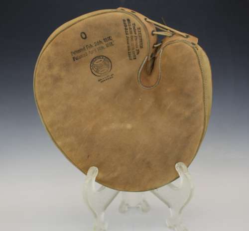 Spalding O Lefty Catchers Mitt Front