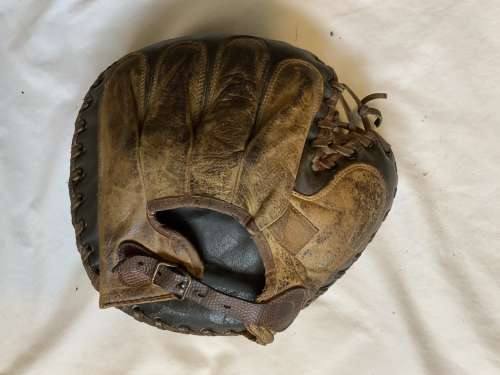 Spalding Two Tone Catchers Mitt Back