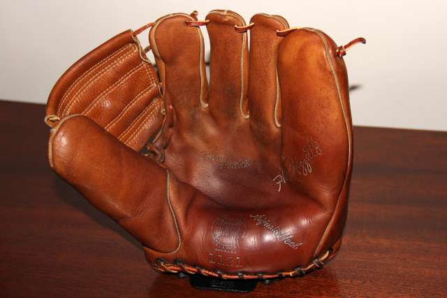 Phil Rizzuto Spalding 1121 Front