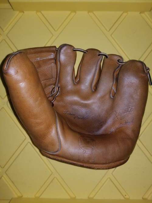 Phil Rizzuto Spalding 1123 Front