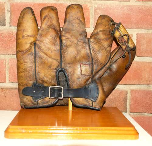 Pinky Whitney Spalding Back