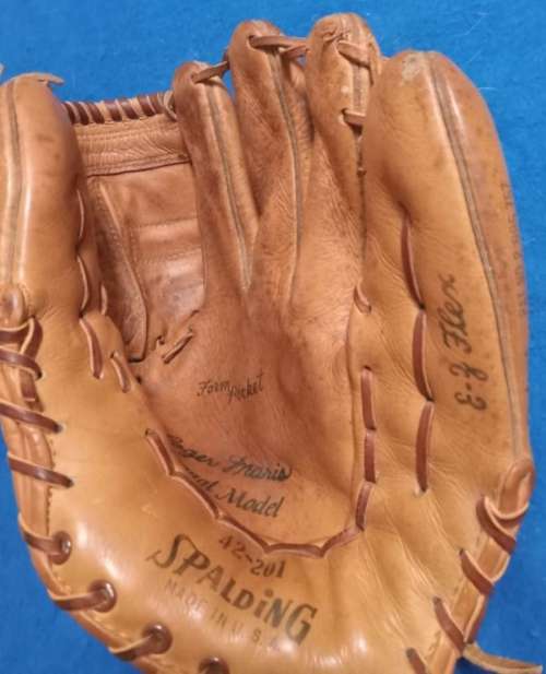 Roger Maris Spalding 42-201 Personal Model Front