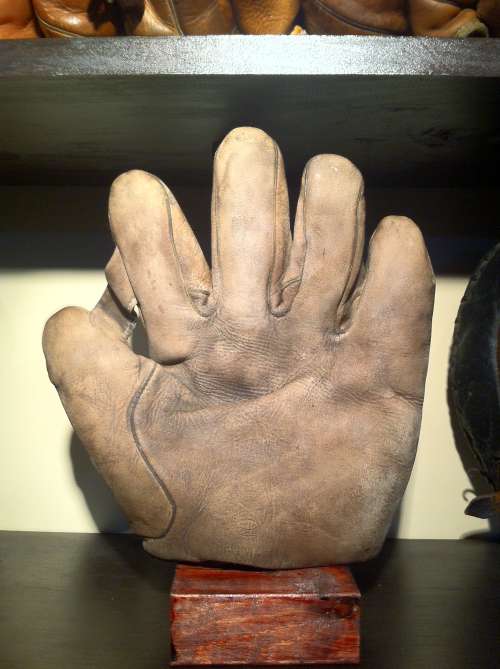 Spalding 1 Inch Web Light Front