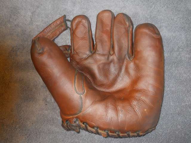 Spalding 190 Front
