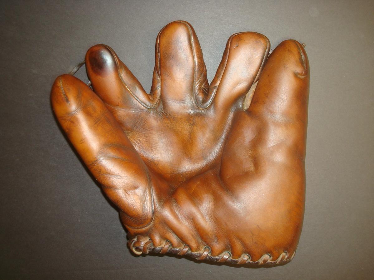 Spalding AS The Giant Front Spalding Baseball Glove Collector