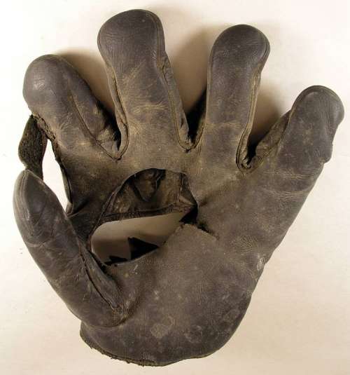 Spalding Hole in Palm 1 Inch Web Front