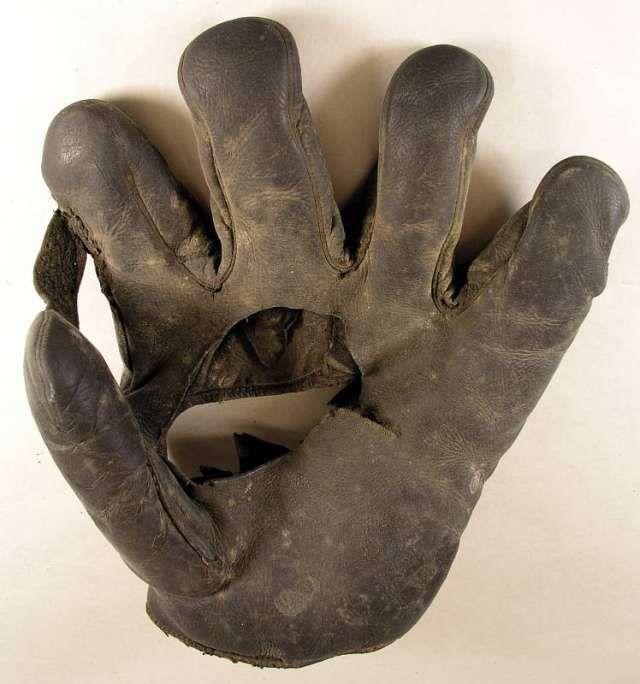 Spalding Hole in Palm 1 Inch Web Front