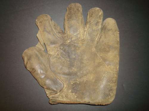 Spalding No Button 1 Inch Web Front