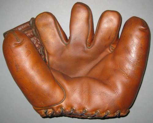 Dick Cullen Stall & Dean Front