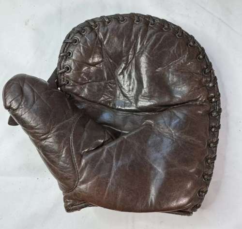 Stall & Dean Basemitt Front