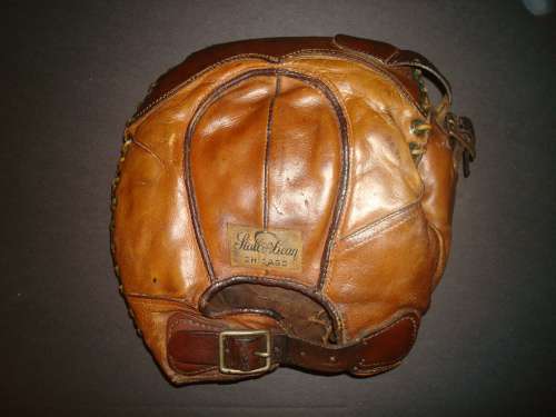 Stall & Dean Decker Patent Buckle Web Basemitt Back