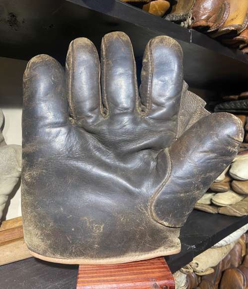 Stall & Dean Full Web Lefty Front