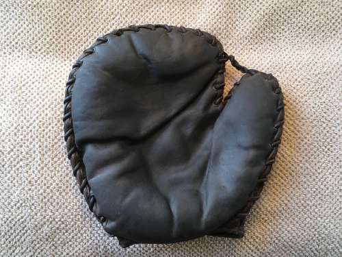 Stall & Dean Lefty Basemitt Front