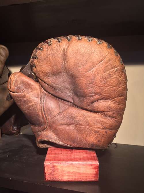 Stuffy McInnis Stall & Dean Basemitt Front