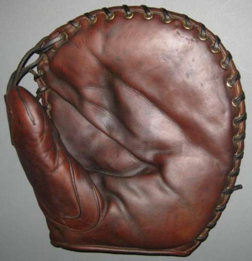 Stuffy McInnis Stall & Dean Basemitt Front