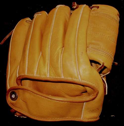 Wichita Sporting Goods W32 Back