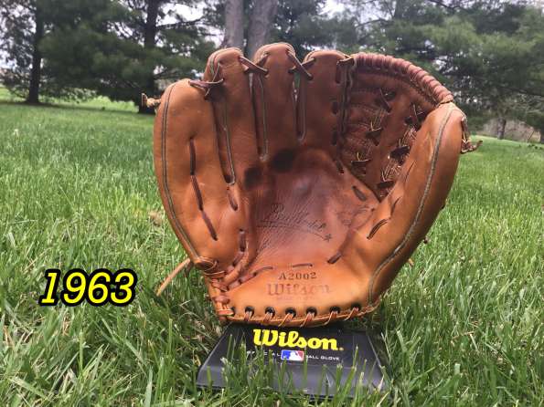 1963 Wilson A2000 Front