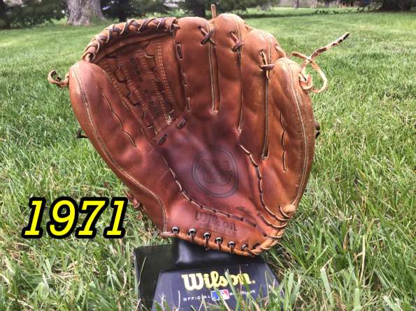 1971 Wilson A2000 Front