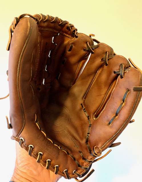 Wilson A2001 1 Front