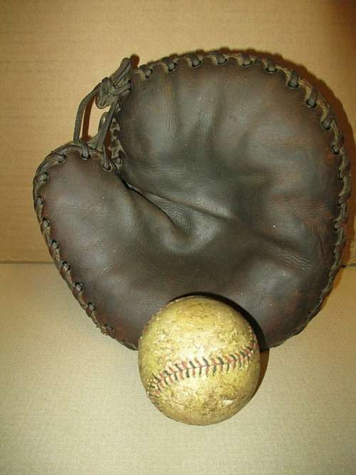 Winchester Basemitt Front
