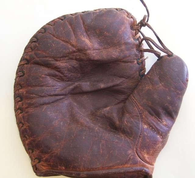 Winchester Basemitt Front