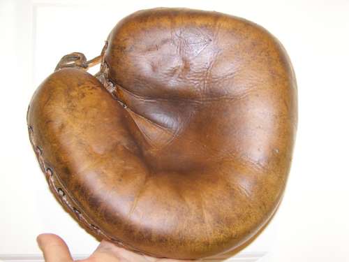 Winchester Catchers Mitt Front