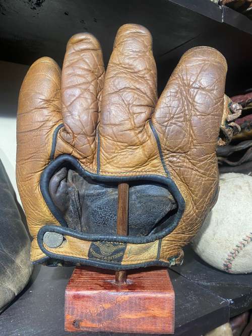 Del Pratt Victor, Wright & Ditson FDP Back