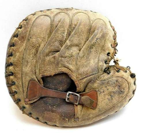 Victor, Wright & Ditson Catchers Mitt Back
