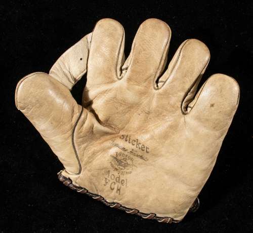 Victor, Wright & Ditson FCH Sticker Front