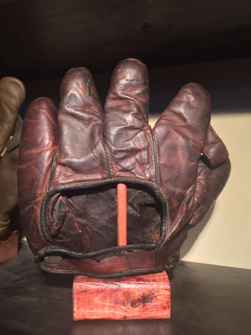 Victor, Wright & Ditson 1 Inch Web Brown Back