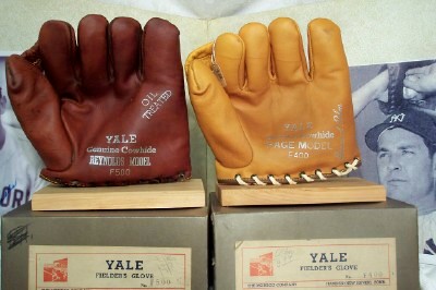 Yale Gloves Front