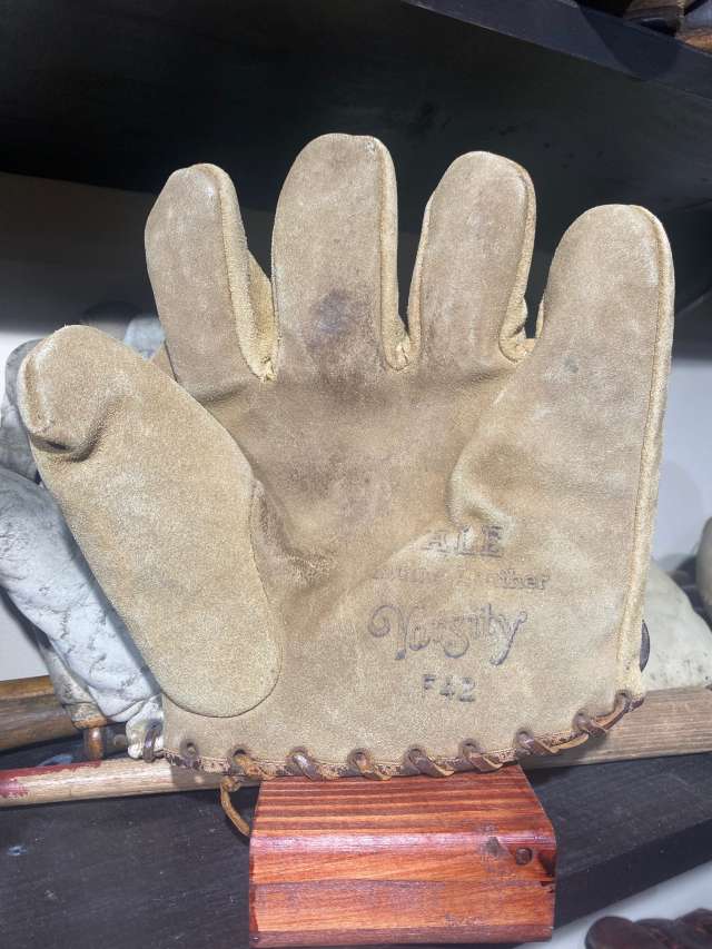 Yale F42 Varsity 1 Inch Web Front