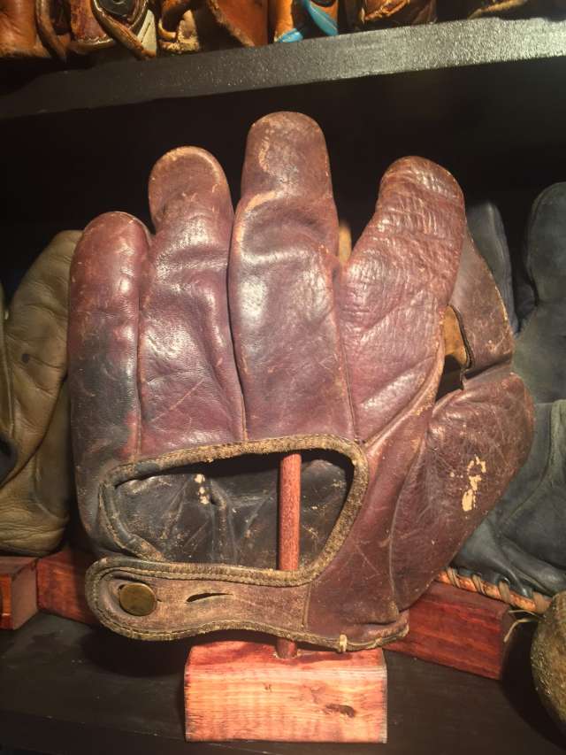 Brown 1 Inch Web Back Aaron