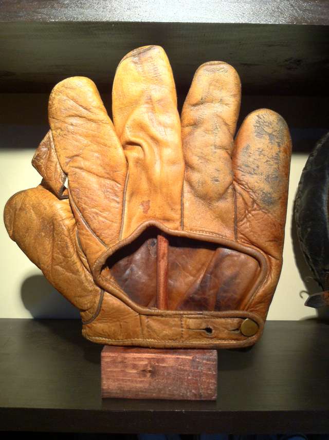 Gambles 1 Inch Web Lefty Back