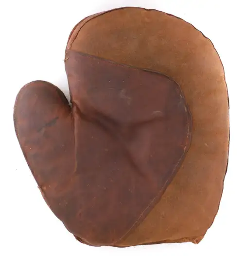 1890's Hook & Eye Back Basemitt Front