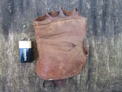 c. 1890's Fingerless Glove Front