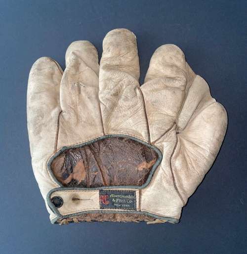 Abercrombie & Fitch 230 Full Web Back