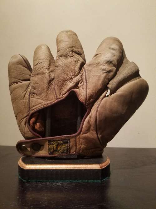 Alex Taylor Full Web Back