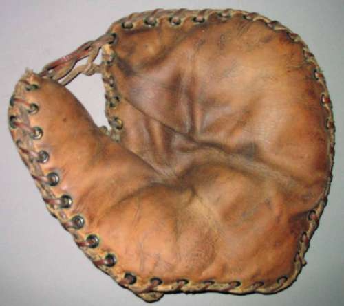 Babe Ruth Spalding Basemitt Front