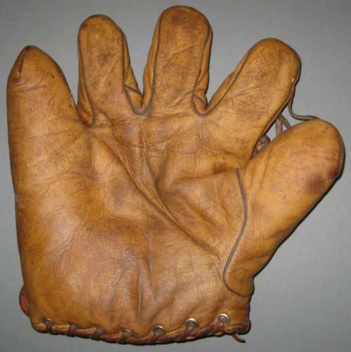 Babe Ruth Reach Tan Lefty Front