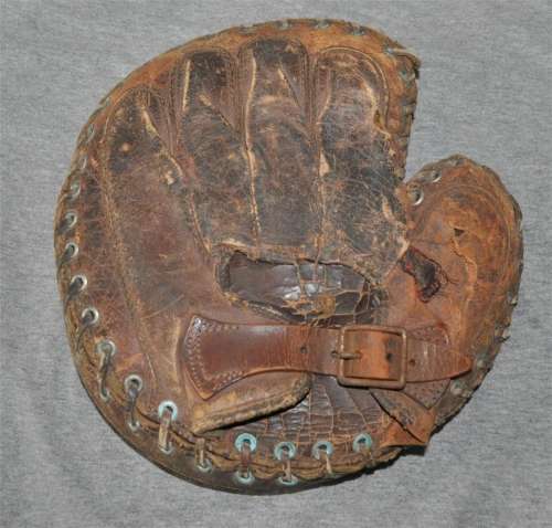 Babe Ruth Spalding Home Run Special Catchers Mitt Brown Back