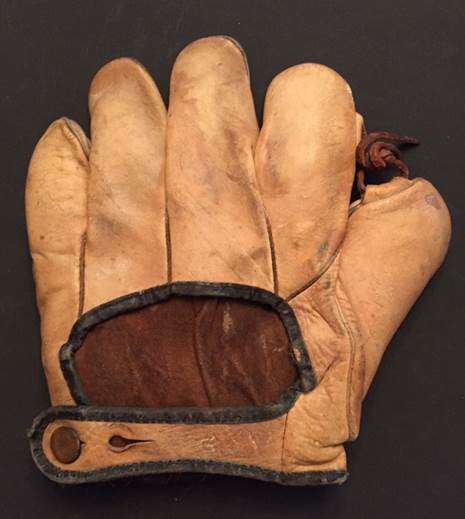 Curtiss Baby Ruth Butterfinger Laced Web Back