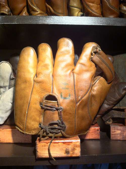 Lloyd Waner Davega D116 Back