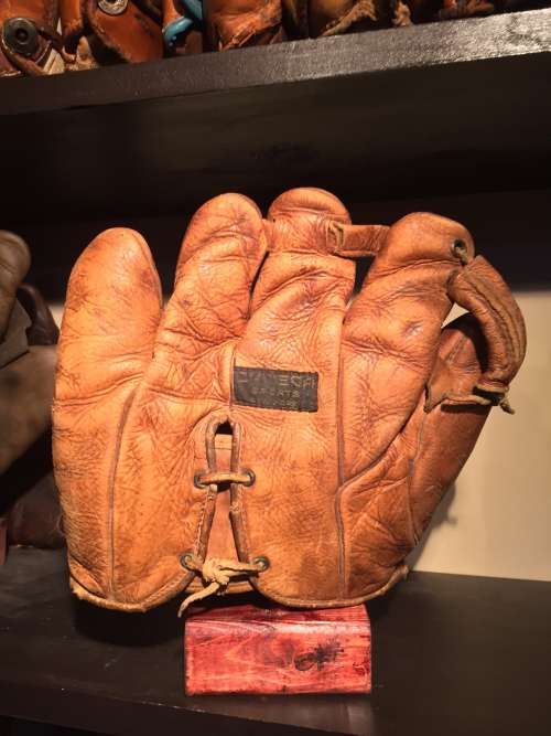 Lloyd Waner Davega D116 Back