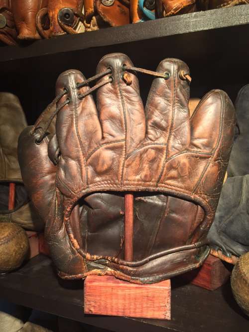 Dazzy Vance Ken Wel Lefty Back