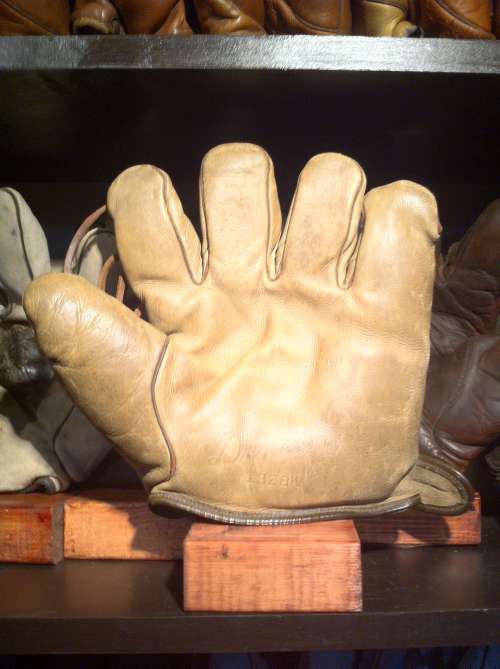 Estel Crabtree Denkert 1328K Front